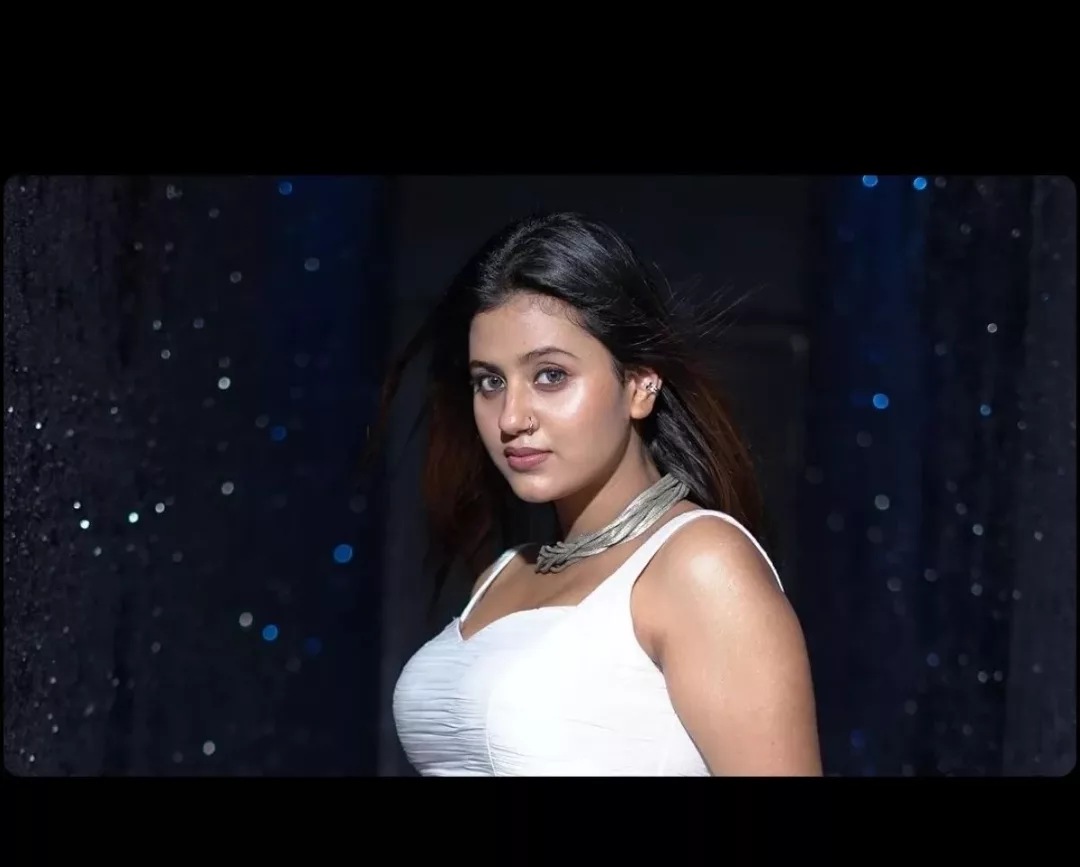 Anjali Arora viral sexy video